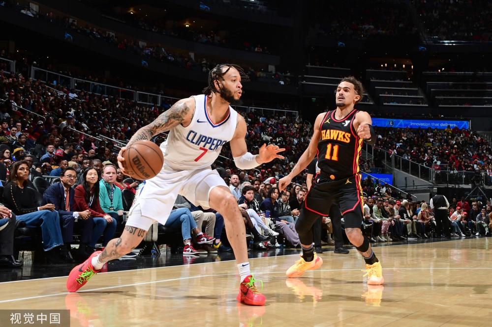 体现出他在 体现出他在